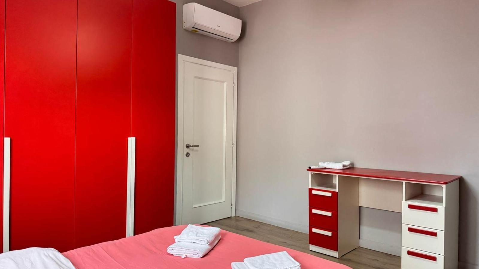 Terrace Flat In Heart Of Tirana Apartment Ngoại thất bức ảnh