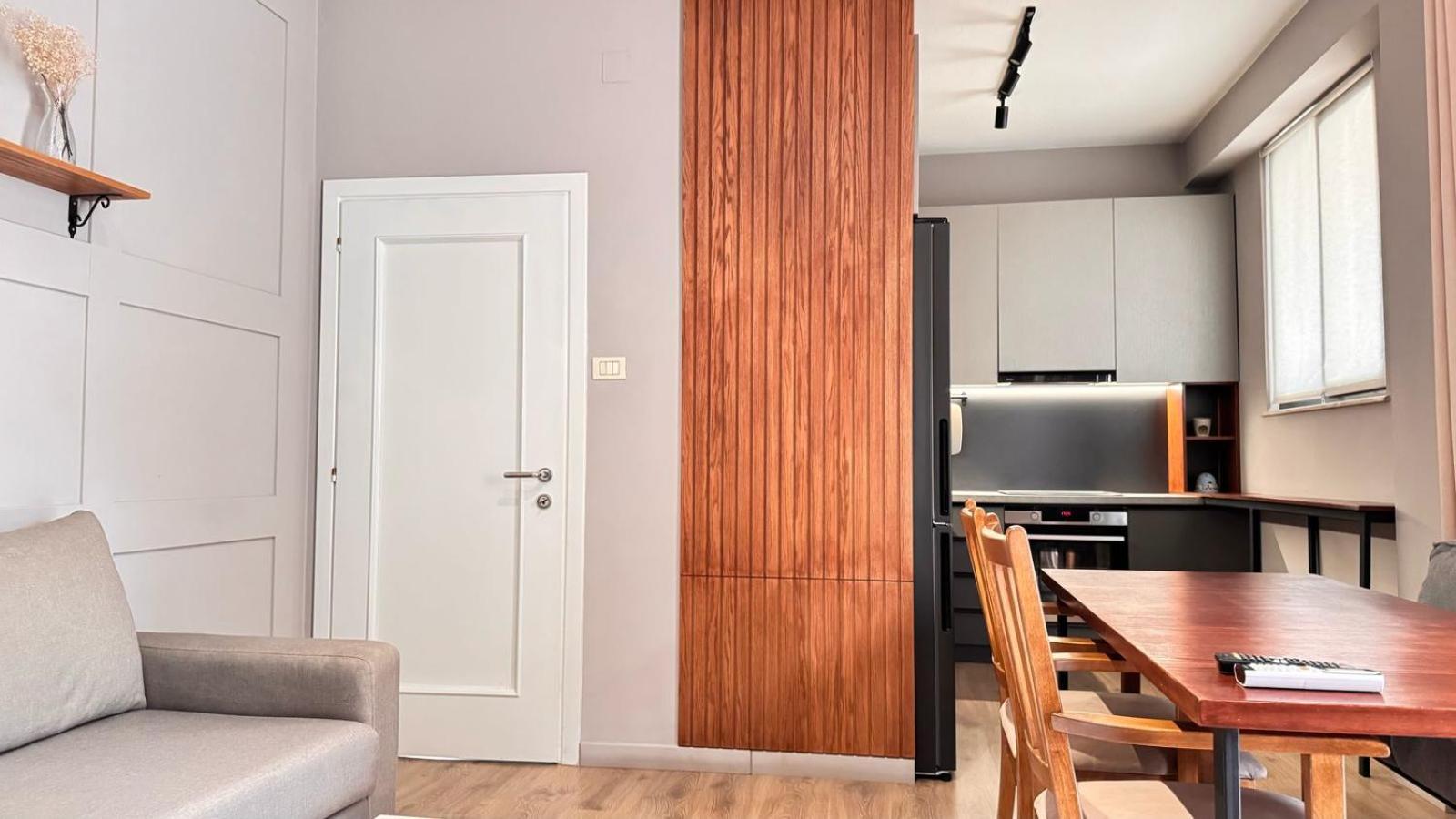 Terrace Flat In Heart Of Tirana Apartment Ngoại thất bức ảnh